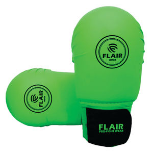 Guantes de Karate de cuero ligeros de alta calidad con logotipo personalizado, guantes suaves impermeables para entrenamiento de artes marciales para Taekwondo - Product Image 3