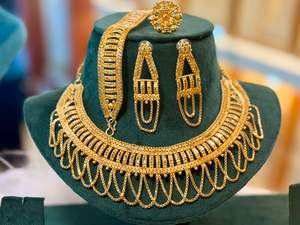 24K <b>Gold</b> Plated Vintage Dubai Fashion Jewelry <b>Set</b> Includes Necklace Earrings <b>Bangles</b> Combs Copper Material Diamond Germany - Product Image 2