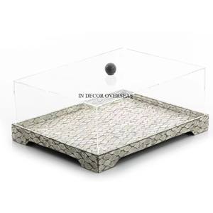 แท่นวางเค้กทรงสี่เหลี่ยมพร้อมฝาปิดด้านบนทำจากอะคริลิคประดับด้วยลูกปัดโมเสกสำหรับเสิร์ฟคัพเค้กเป็นที่ต้องการมากที่สุด - Product Image 1