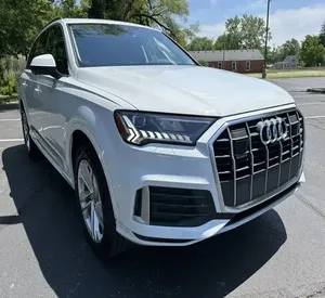 Audi Q7 2024 impecablemente limpio - Product Image 1