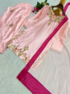 Conjunto de top de seda elegante con bordado de diseñador y trabajo de lentejuelas, con pantalón estilo Farshi y dupatta, completamente cosido y listo para usar. - Product Image 6