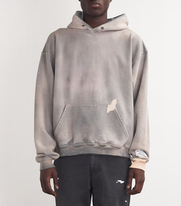 Sudadera con capucha gris lavada vintage unisex con bolsillo frontal y detalles desgastados ropa de calle informal de gran tamaño para otoño - Product Image 2