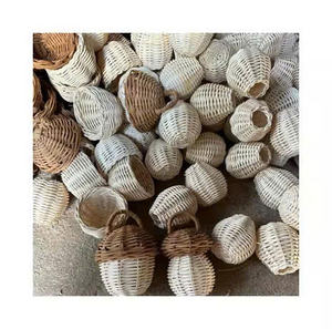 TreeMini hecho a mano, campana de ratán tejida a mano, campana de ratán de ventas superior, mini árbol de ratán de regalo de Navidad para la decoración del hogar de Navidad. - Product Image 4