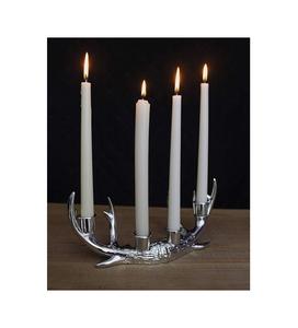 Bougeoir de Noël de style moderne en métal avec découpes de flocon de neige pour des accents de maison de fête d'hiver classiques - Product Image 6