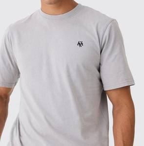 T-shirt à col rond et à manches courtes pour hommes fabriqué par Huzaifa products - Product Image 4