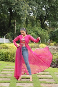 ชุดเสื้อกางเกงสีชมพูสำหรับผู้หญิงชุดตะวันตกสุดพิเศษสุดแฟนซี - Product Image 4