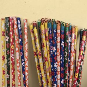 ไม้กวาดไม้ยูคาลิปตัสด้ามจับดอกไม้และผลิตเป็นจุดวัสดุไม้สำหรับใช้ในเวียดนาม - Product Image 6