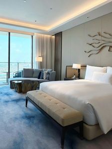 Spa Series Premium High-Absorbency Quick-Dry Microfiber <b>Towel</b> <b>Bundle</b> Cartoon Pattern Child Elite Comfort Textured Bath <b>Towel</b> - Product Image 5