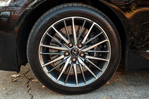 Offre exceptionnelle : Lexus LS 460 AWD F Sport d'occasion 2013 - Product Image 6