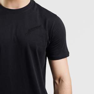 เสื้อยืดคอตตอน 100% รุ่น Front Signature สีดำ ผ้าเจอร์ซีย์ 280 กรัม พร้อมโลโก้ปัก ลายสกรีน และเสื้อยืดพิมพ์ลายซิลค์สกรีน - Product Image 6