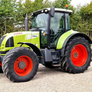 Tractor Captain de Primera Calidad, 4x4, Motor Claas Isuzu, Caja de Cambios de Engranajes, Uso Agrícola, 12HP, Durabilidad - Product Image 1