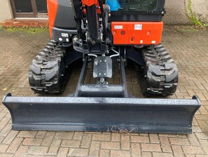 Miniexcavadora Kubota U50-5 de Alta Calidad con Cuchilla Frontal, Motor, Caja de Cambios, Monitoreo Remoto, Garantía de 2 Años, 3000 kg, para Granja - Product Image 6