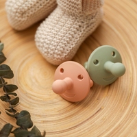 Tétines de biberon en silicone personnalisées et colorées pour bébé