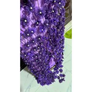 Velo de Novia Elegante con Bordado Floral para Bodas y Ocasiones Especiales - Product Image 2