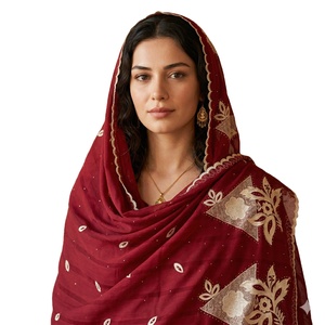 Écharpes d'été en mousseline de soie 100 % haute qualité pour femmes, brodées de fleurs et de strass, douces, légères et respirantes, vente en gros, OEM - Product Image 1