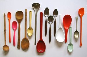Spatule de cuisine confortable en bois et résine avec support – Ustensiles de cuisine de qualité supérieure - Product Image 4