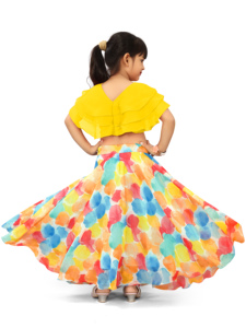 Conjunto de Lehenga Largo con Estampado Digital Multicolor y Volantes de Georgette Amarillo para Niñas, Marca Shoryam, para Fiestas, Todas las Temporadas - Product Image 5