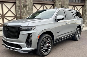 Cadillac Escalade-V 2024, moteur V8 suralimenté de 6,2 litres, transmission automatique à 10 vitesses - Product Image 5