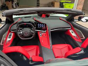 Corvette Stingray Convertible 2LT 2020, 1 Dueño, ~19,200 Millas, Motor V8 de 6.2 Litros, Equipamiento de Alta Gama, Interior Rojo - Product Image 5