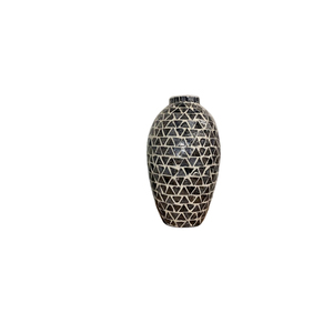 Vase à fleurs haut décoratif en aluminium de finition antique décoration de maison et de mariage avec pot de fleur en métal de dernière conception - Product Image 1