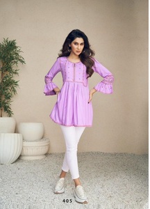 Collection de hauts courts en rayonne lourde brodés de style occidental pour femmes en gros - Product Image 5