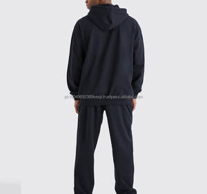 ชุดกีฬาผู้ชายคุณภาพสูงสำหรับฤดูใบไม้ร่วงและฤดูหนาว  ออกแบบได้ตามต้องการ  สีสันหลากหลาย  โลโก้สั่งทำได้  ขายส่ง  ใส่สบาย  เหมาะสำหรับการฝึกซ้อม - Product Image 3