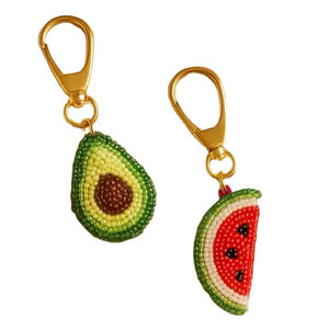 Porte-clés brodé à la main de haute qualité, design unique, perles de rocaille, couleurs magnifiques, en provenance d'Inde, pour filles. - Product Image 1