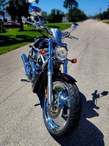 Motocyclette Harley-Davidson V-Rod d'occasion à bas prix, modèle 2005, à vendre - Product Image 2