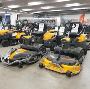 Stiga Park Pro 900AWX souffleuse à neige Stiga Park Pro 900AWX plateau de coupe Stiga Park Pro 900AWX plateau de coupe avant en vente en Europe/États-Unis - Product Image 2