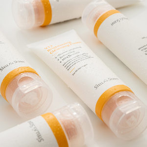 โฟมล้างหน้าให้กระจ่างใสสำหรับผิวมัน V12 120มล. พร้อมการทำความสะอาดอย่างล้ำลึกรักษาสิวและทำความสะอาดรูขุมขน - Product Image 2