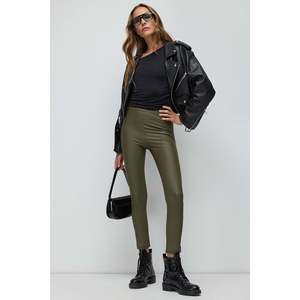 Leggings Deportivos Casuales de Cintura Media a Alta con Efecto Push-Up, de Chifón, Nailon, Cuero y Spandex - Talla Única y XL - Estampados y con Letras - Product Image 1