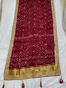 Sari Étnico de Seda Gaji con Bordado de Lentejuelas de 3mm, Diseño Sólido, Elástico y Ecológico - Product Image 4