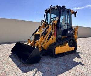 Chargeuse rétro JCB 1CX avec chargeuse à chenilles, tracteur à direction à glissement, capacité de levage de 4 tonnes, roulement moteur, engin de chantier - Product Image 1
