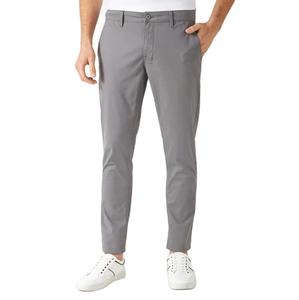 Fabricant de pantalons chino en coton personnalisés pour hommes, coupe ajustée, fabriqués en usine, avec des pantalons chino respirants à bas quantité minimale de commande et bon marché - Product Image 4