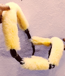 Cabestro ecuestre de cuero genuino personalizable, estilo occidental, sillín de nailon PP, tamaños personalizados, opciones OEM y ODM disponibles - Product Image 3