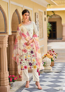 Dernier pantalon en soie pure viscose dentelle de travail fait à la main appliques organza imprimé Duppatt Kurtis collection pour femmes - Product Image 3