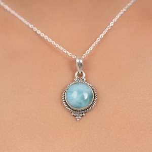 Colgante clásico de plata sólida 925, joyería para mujer, Plata de Ley 925, piedra preciosa Larimar, estilo bohemio, colgante hecho a mano, regalo para mamá - Product Image 2