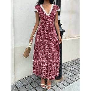 Robe longue Supreme à manches courtes et col en V profond pour femme avec détails en dentelle et motif floral, 36281 - Rouge - Product Image 2