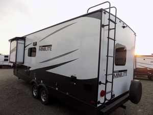 2023 alta calidad de lujo 4X4 camión Camper remolque autocaravana caravana China fábrica al por mayor para vehículos/coches para el hogar y Camping - Product Image 6