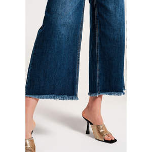 Jeans Cortos de Cintura Alta para Mujer, con Adornos Florales, Rasgados, de Pierna Ancha, en Mezclilla Azul, Talla XL, Transpirables, de Corte Holgado, para Primavera - Product Image 3