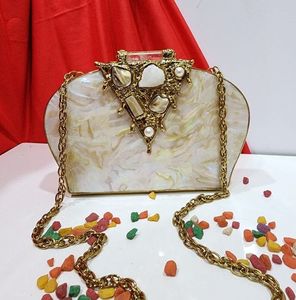 Sac à main rond de luxe fait main en corne d'animal, toucher réel, sac à main de créateur, boîte à rabat avec pompon, motifs artistiques, objet de collection - Product Image 2