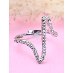 Bague de doigt CLARA Romantique en argent sterling 925 plaqué rhodium avec diamant, motif battement de cœur, et technologie d'incrustation ajustable - Product Image 2