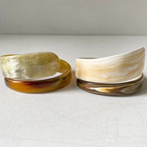 Bracelets en corne de buffle naturelle, fabrication artisanale de bijoux en corne de buffle - Product Image 1