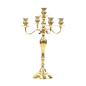 Candelabro de boda de latón moderno, artículo decorativo pulido brillante para decoración del hogar y la boda, diseño elegante - Product Image 1