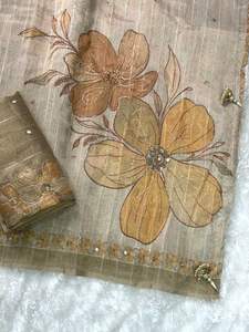 Hermosa seda de tejido Kotha con lentejuelas y trabajo de espejo Saree mujer fabricante de moda de Surat - Product Image 4