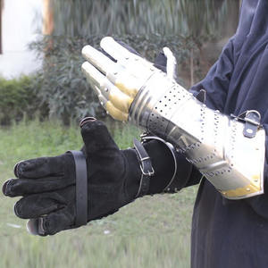 Laiton médiéval décoré de gants en cuir de gantelet d'acier doux produit d'artisanat en métal - Product Image 4