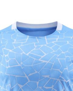 Ensemble de maillot de football bleu ciel personnalisé à manches courtes en polyester respirant avec short blanc assorti pour l'entraînement professionnel - Product Image 5