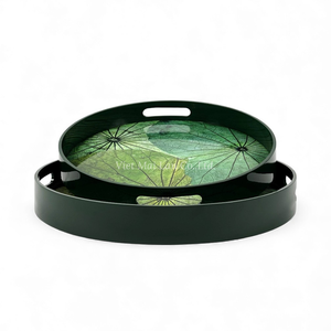 Plateau en laque à motif de feuilles, fait à la main, décoratif, avec un design de feuilles naturelles, pour servir de la nourriture, pour la présentation sur table et la décoration de la maison - Product Image 3