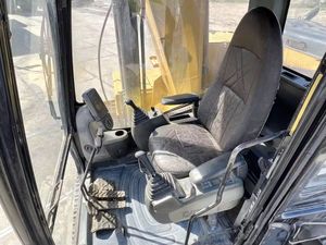 Excavatrice sur chenilles d'occasion Cat 325D de 25 tonnes, modèle original japonais Caterpillar Cat325D2L, en promotion - Product Image 2