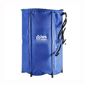 Tanque flexible de grado químico para el transporte seguro de líquidos no peligrosos con capas reforzadas y carcasa exterior protectora - Product Image 1